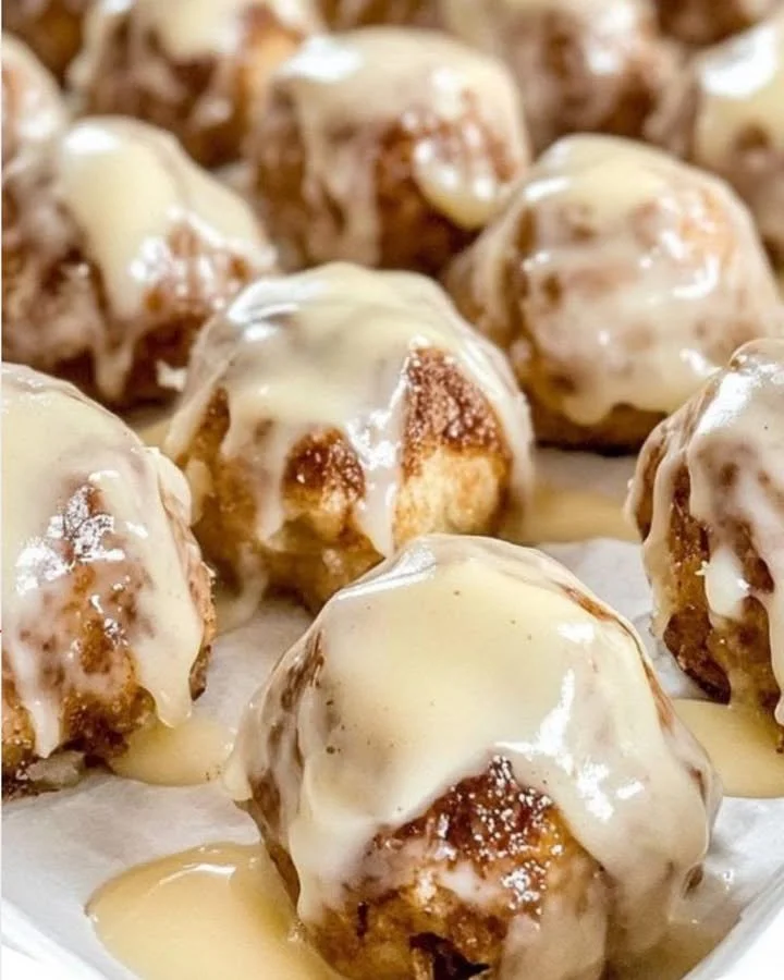 Delicious sourdough discard cinnamon roll bites fresh out of the oven