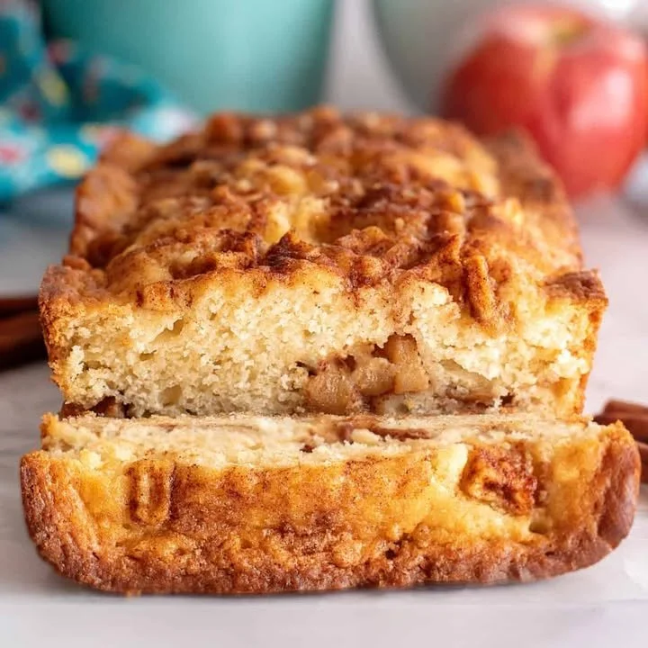 Apple Cinnamon Bread