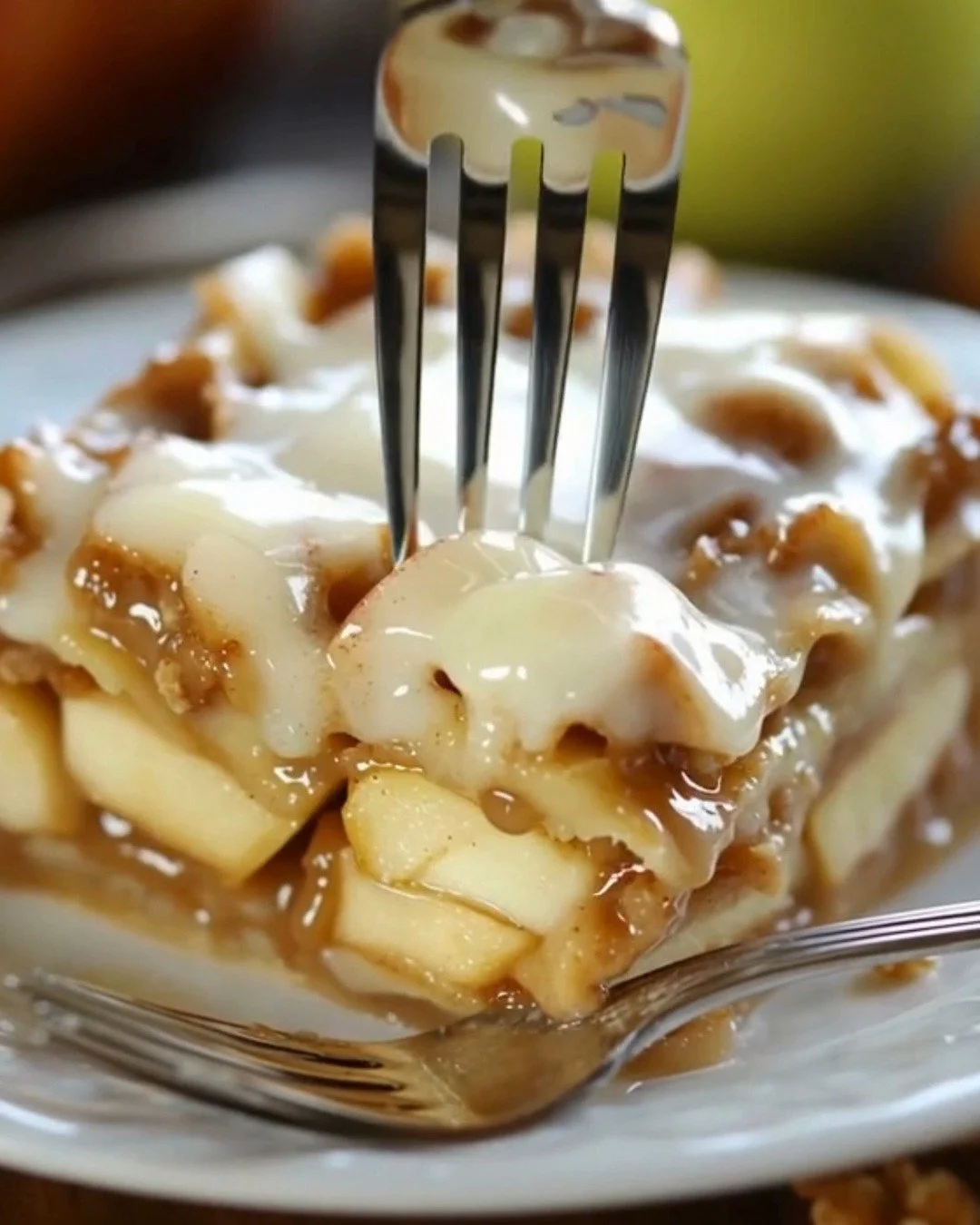 Caramel Apple Cinnamon Roll Lasagna