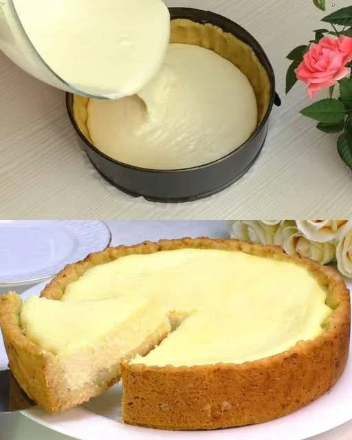 Delicious cottage cheese tart with a smooth sour cream filling