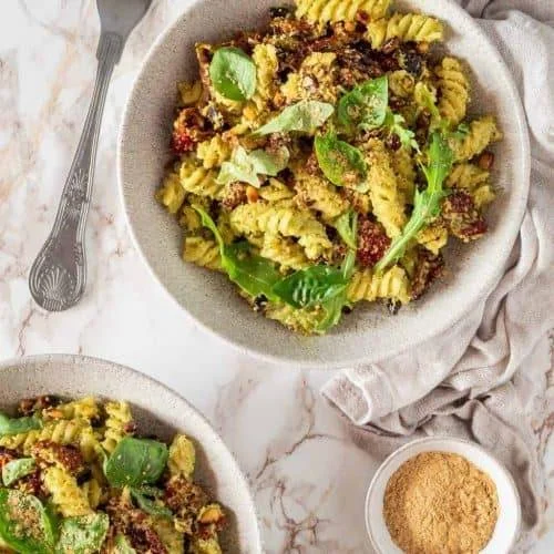 One Pot Cheesy Sausage and Broccoli Pasta