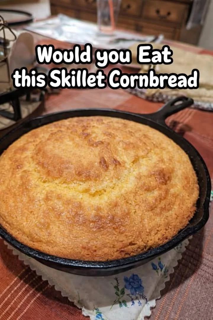 Delicious freshly baked skillet cornbread ready to serve.